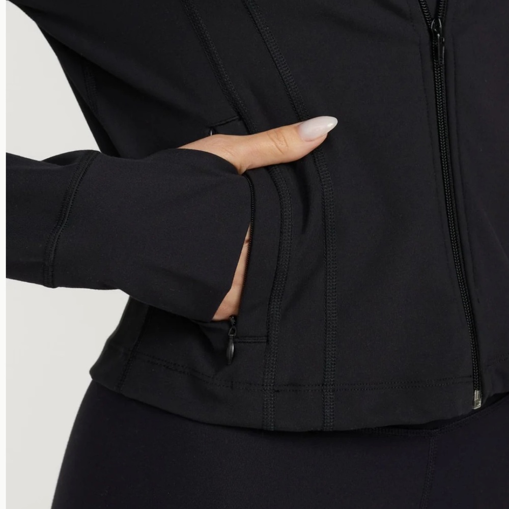 Southern Athletica Cropped Contour Jacket in Black Size 2 - Picture 12 of 13